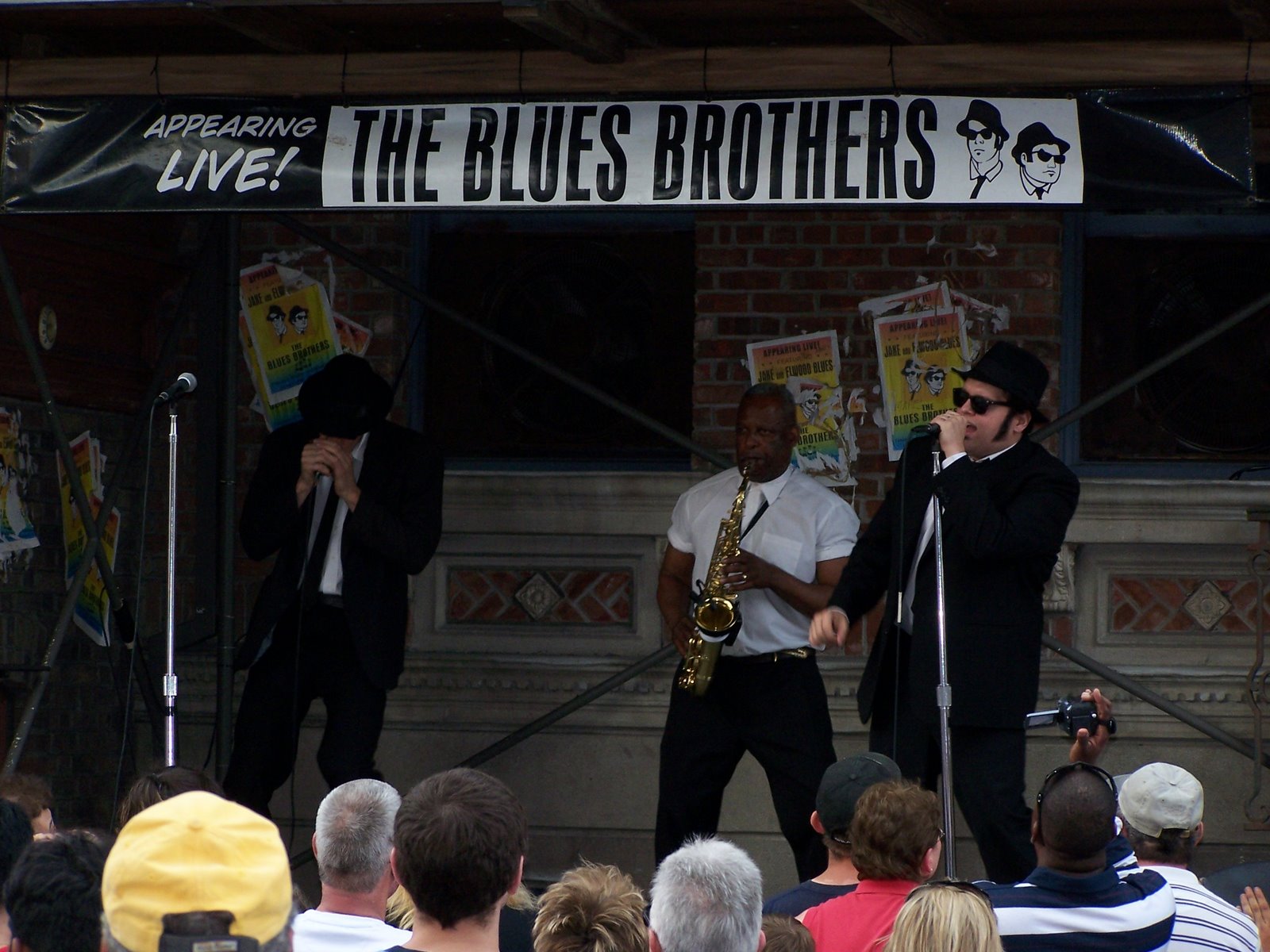 Concert surprise des Blues Brothers