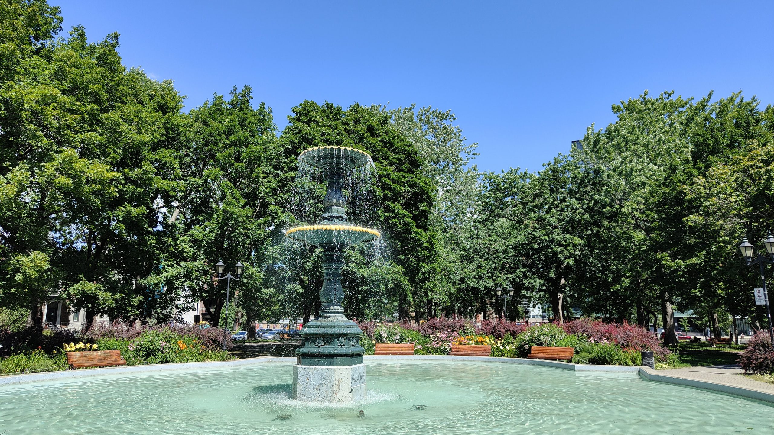 Square Saint-Louis