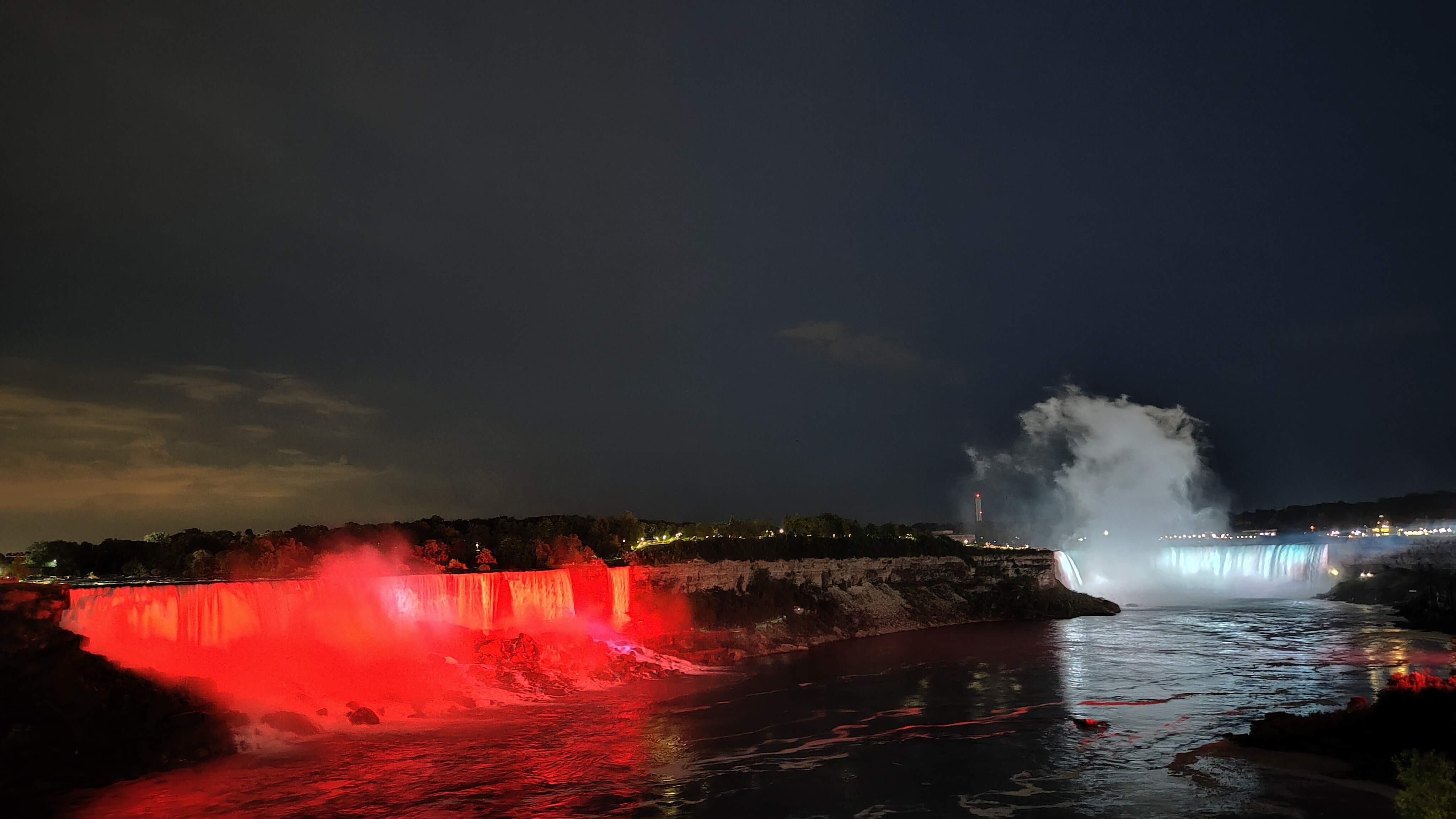 Illuminations sur Chutes du Niagara