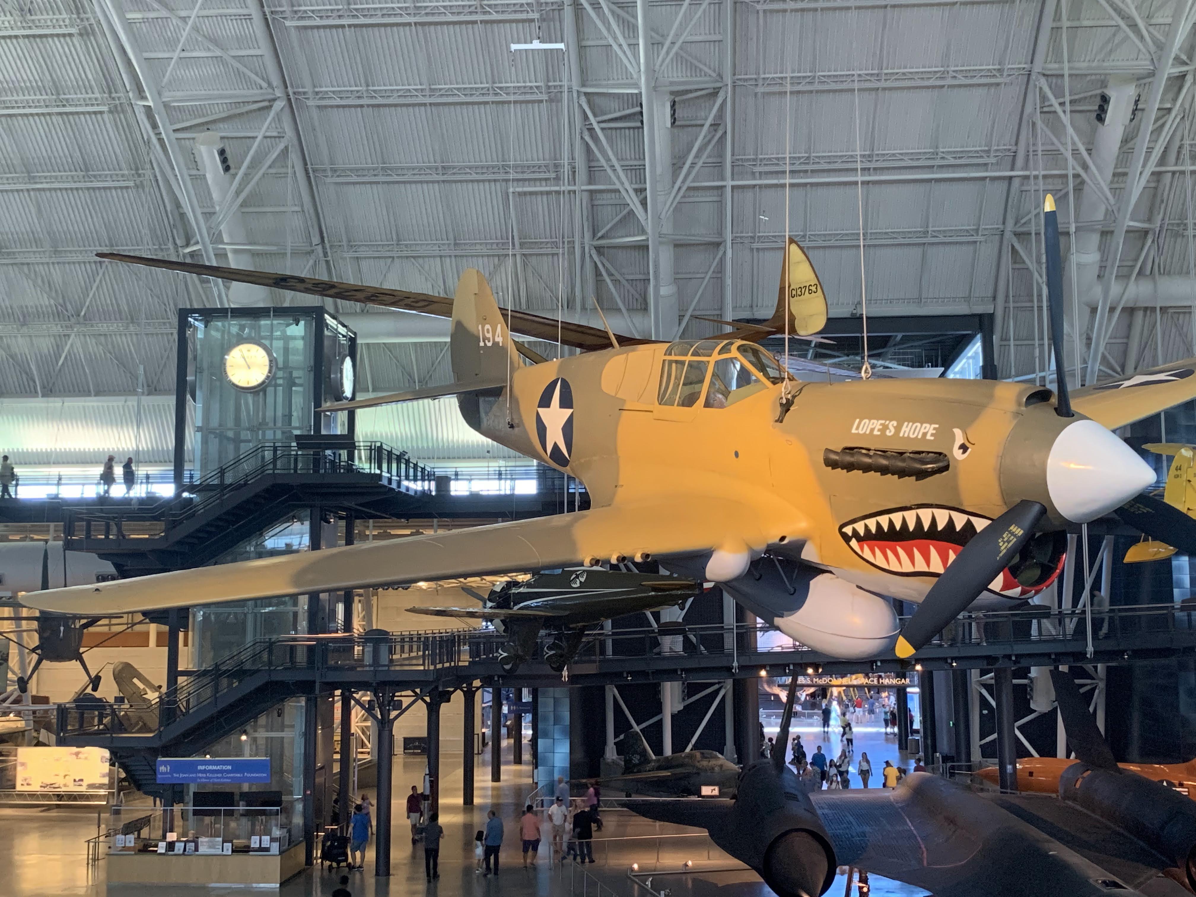 P-40 Warhawk au Steven F. Udvar-Hazy Center