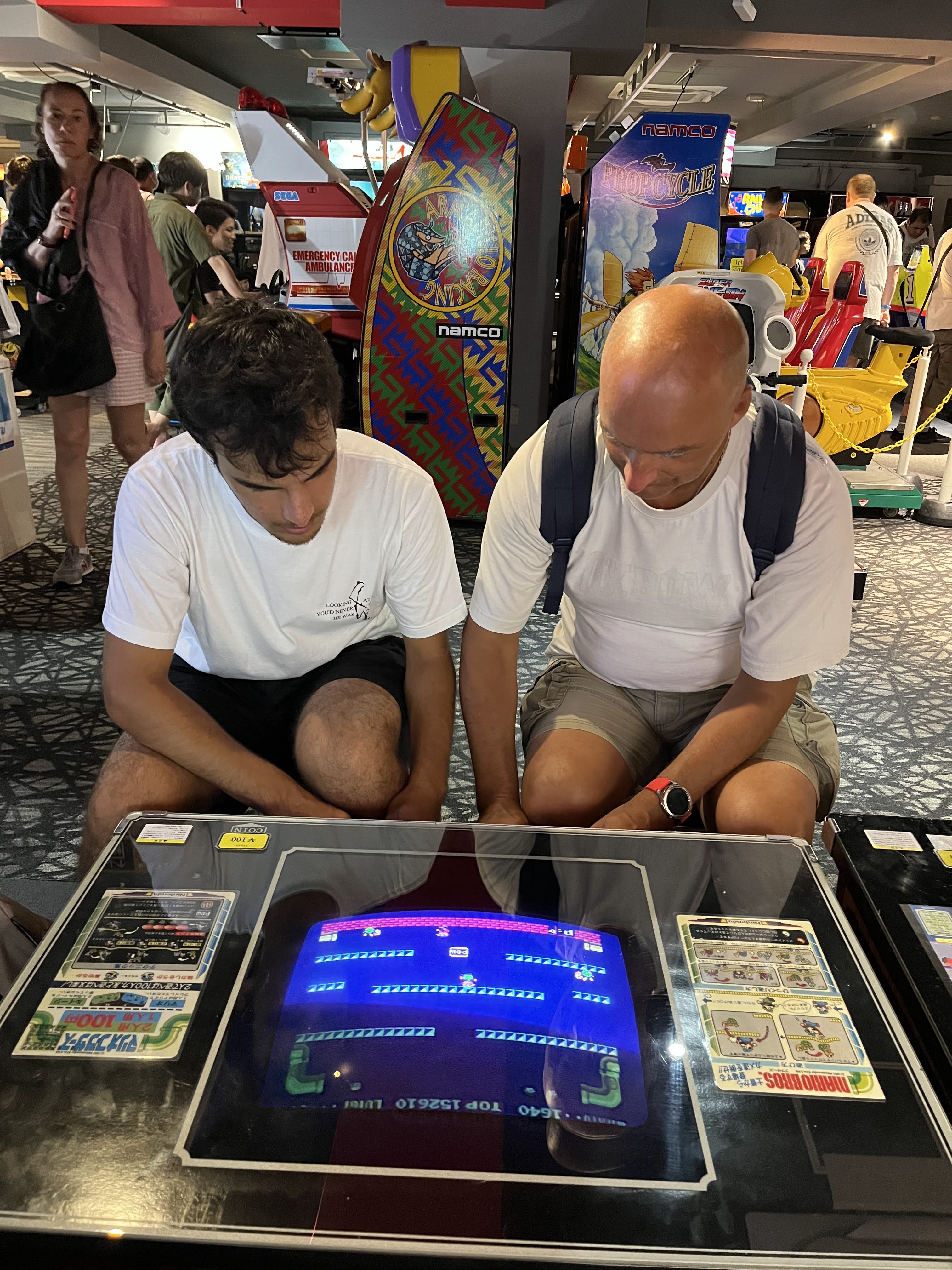 Etage "retro" d'une salle Gigo à Akihabara