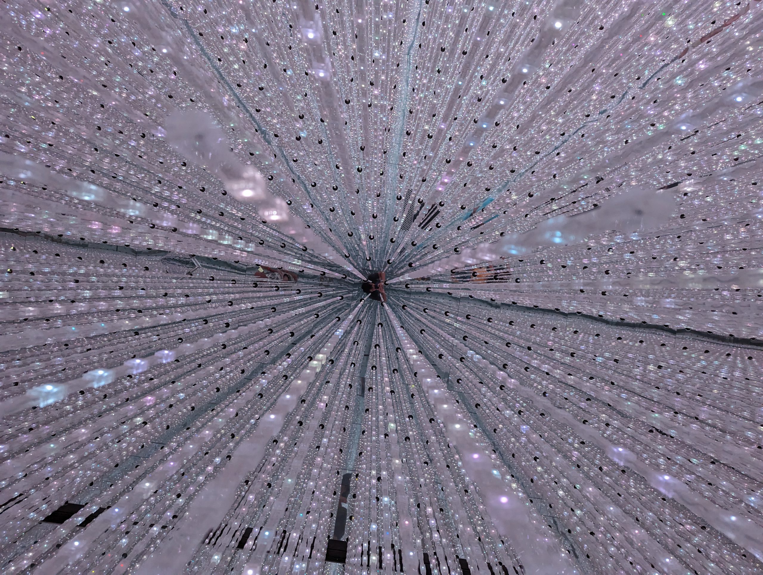 TeamLab Planets, The Infinite Crystal Universe