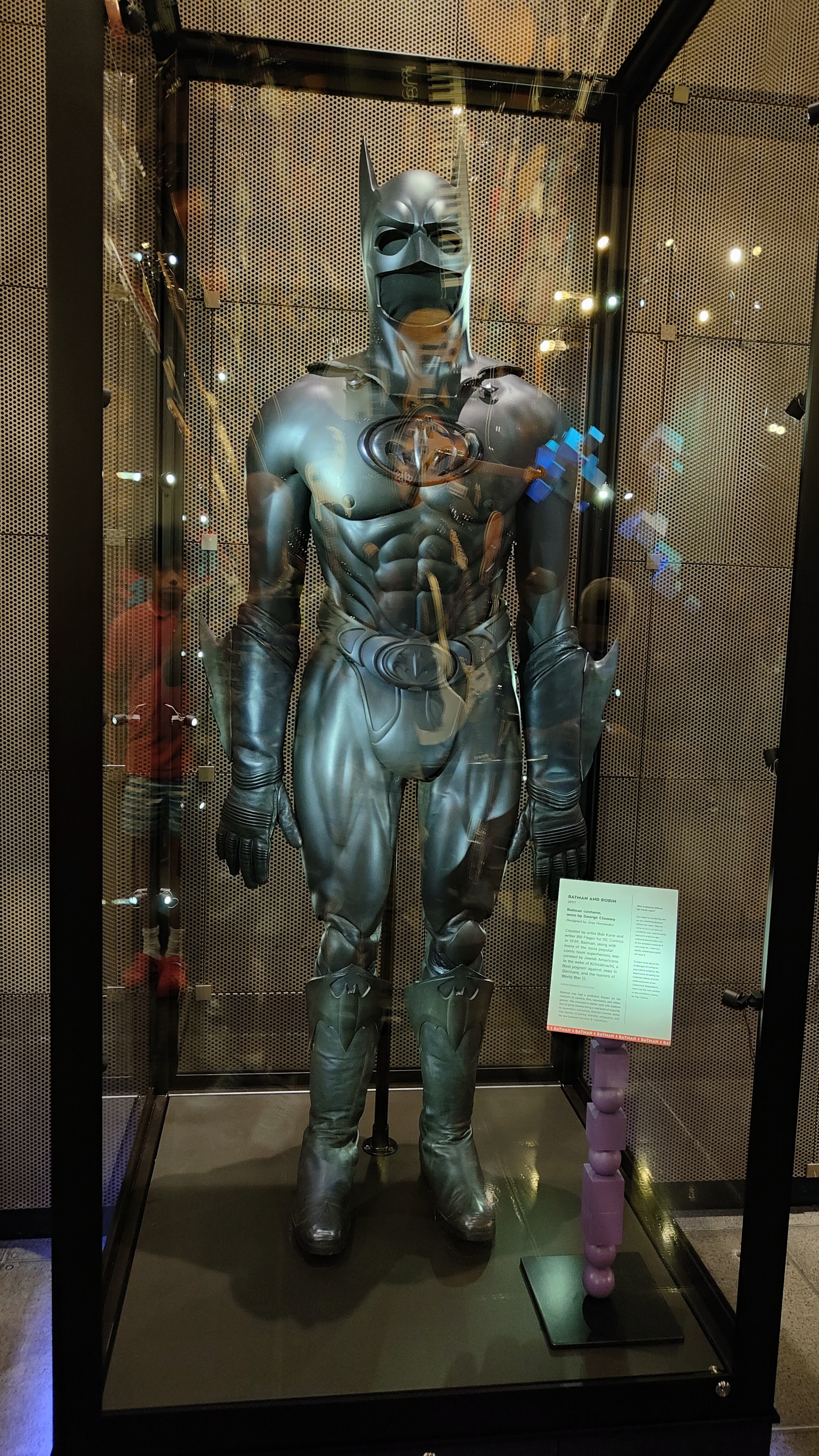 Massive : The Power of Pop Culture