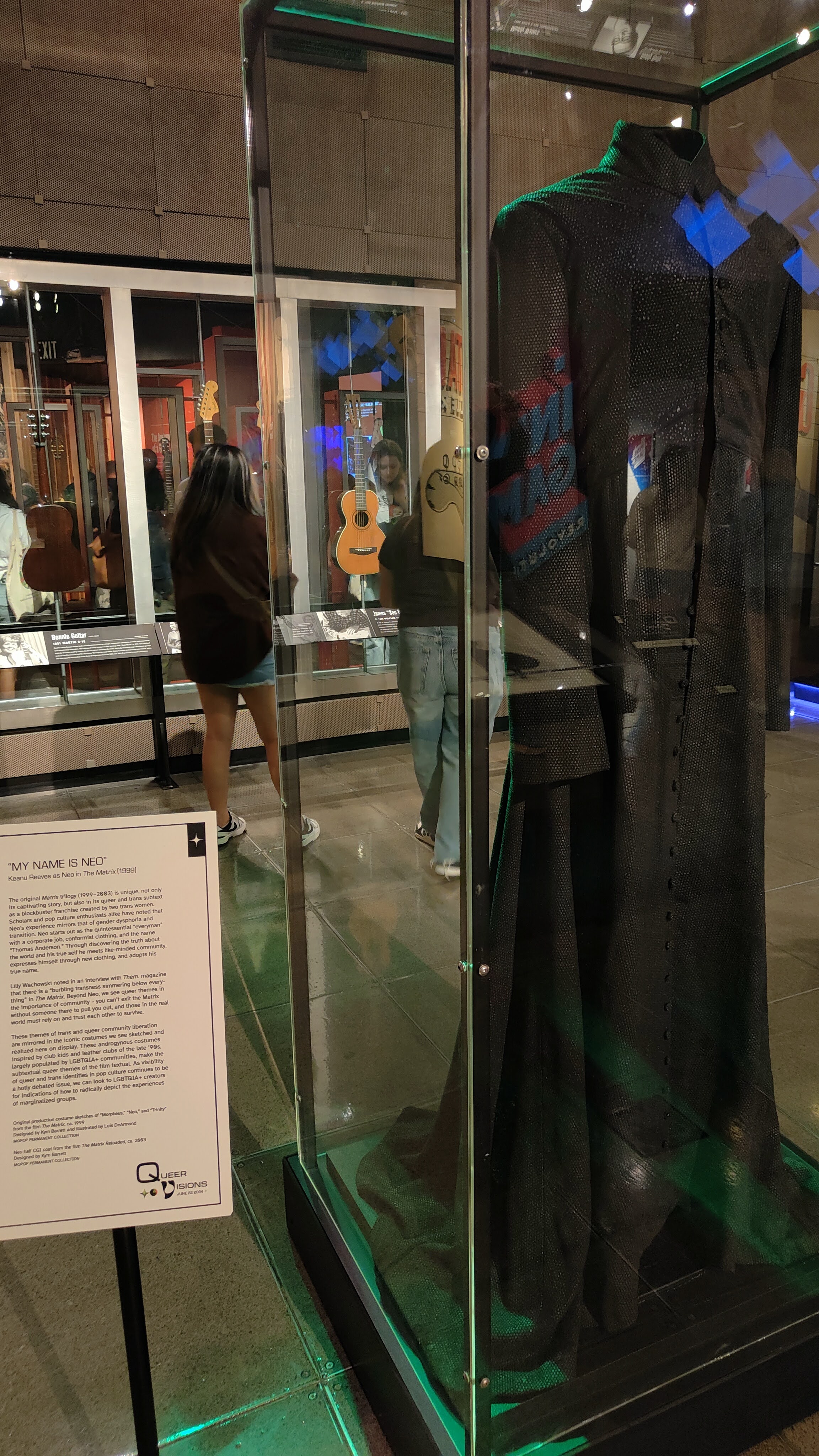 Massive : The Power of Pop Culture