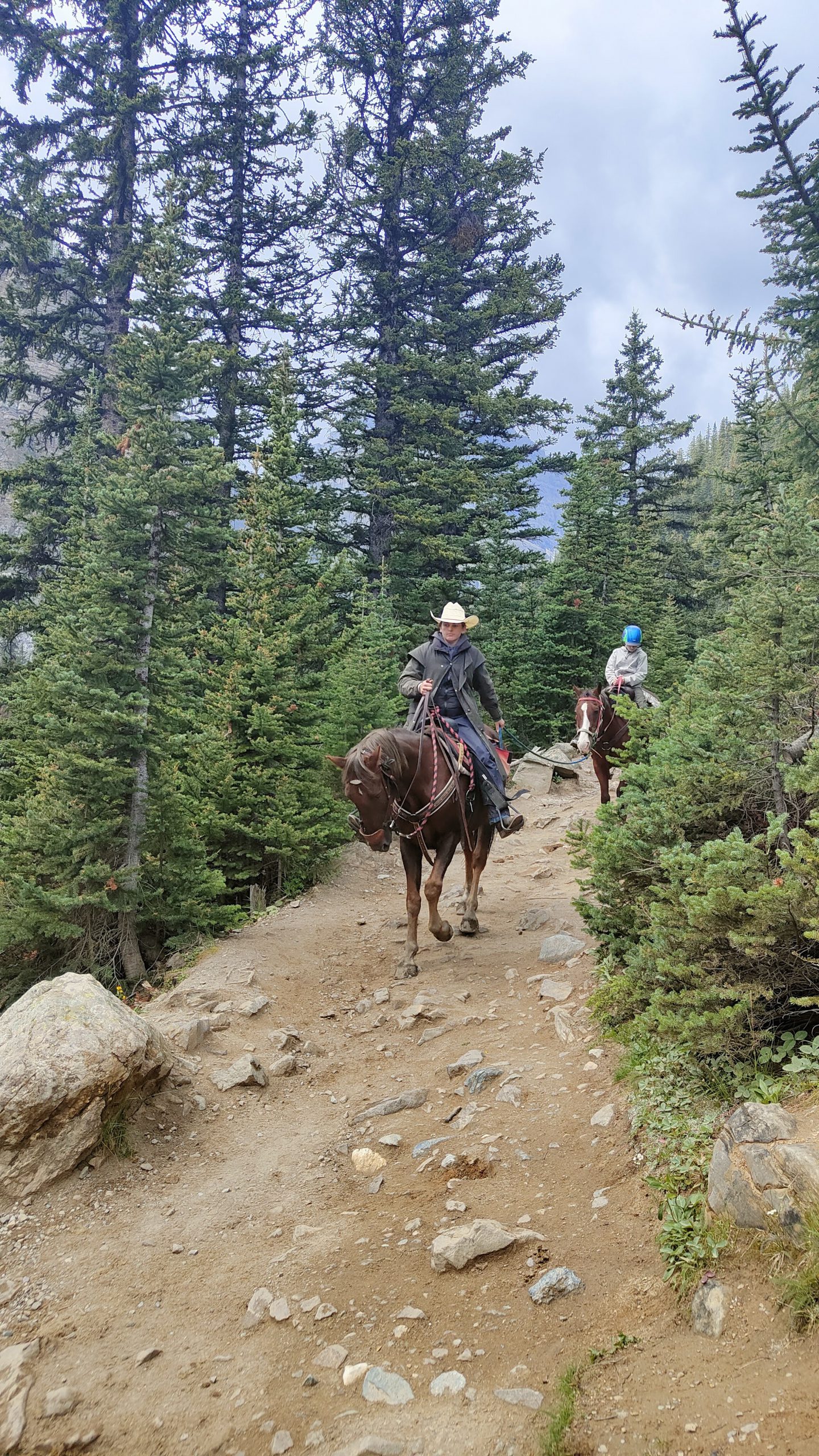Agnes Lake Trail