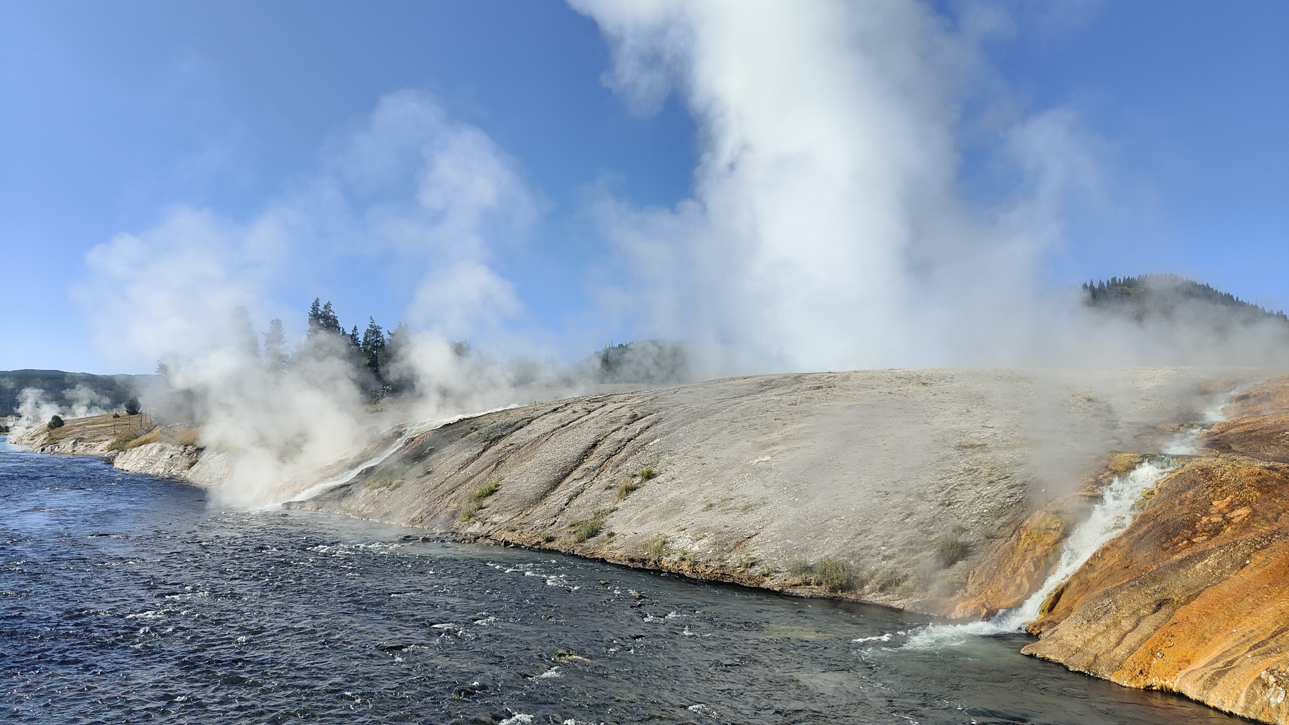 Midway Geyser Basin