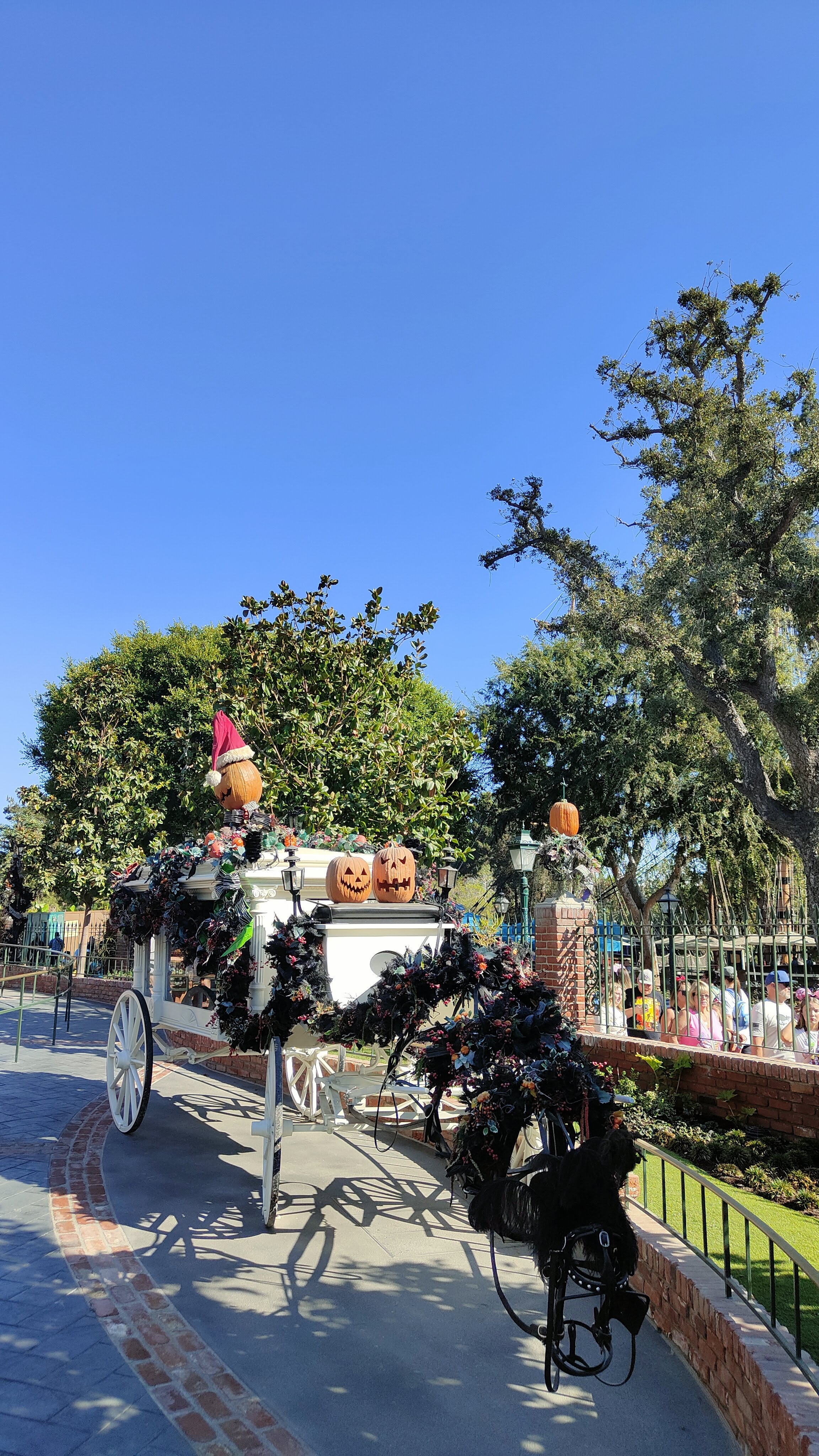 Haunted Mansion à Disneyland en version Halloween