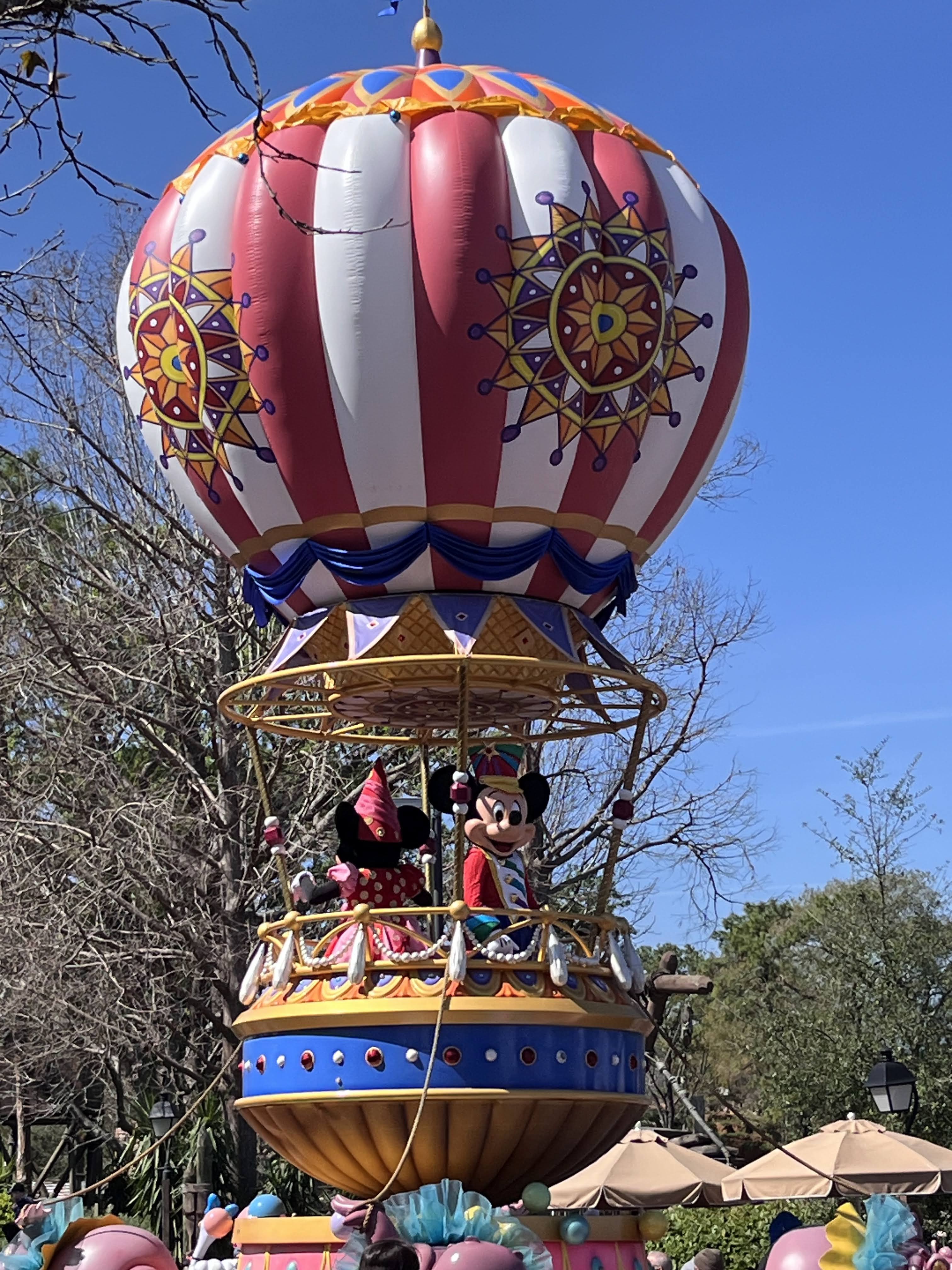 Disney Festival of Fantasy Parade à Magic Kingdom