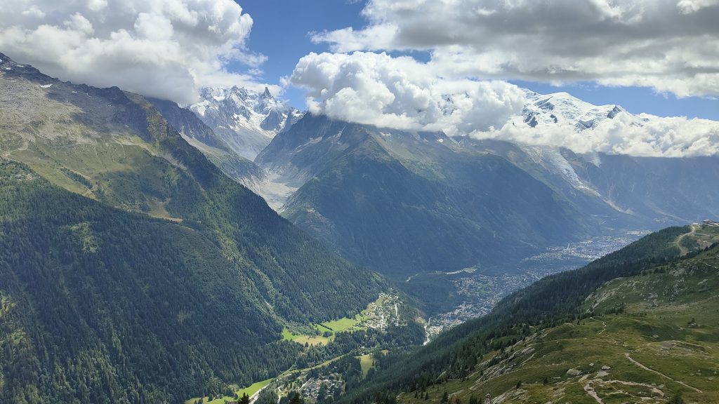 Vue sur la vallée de Chamonix
