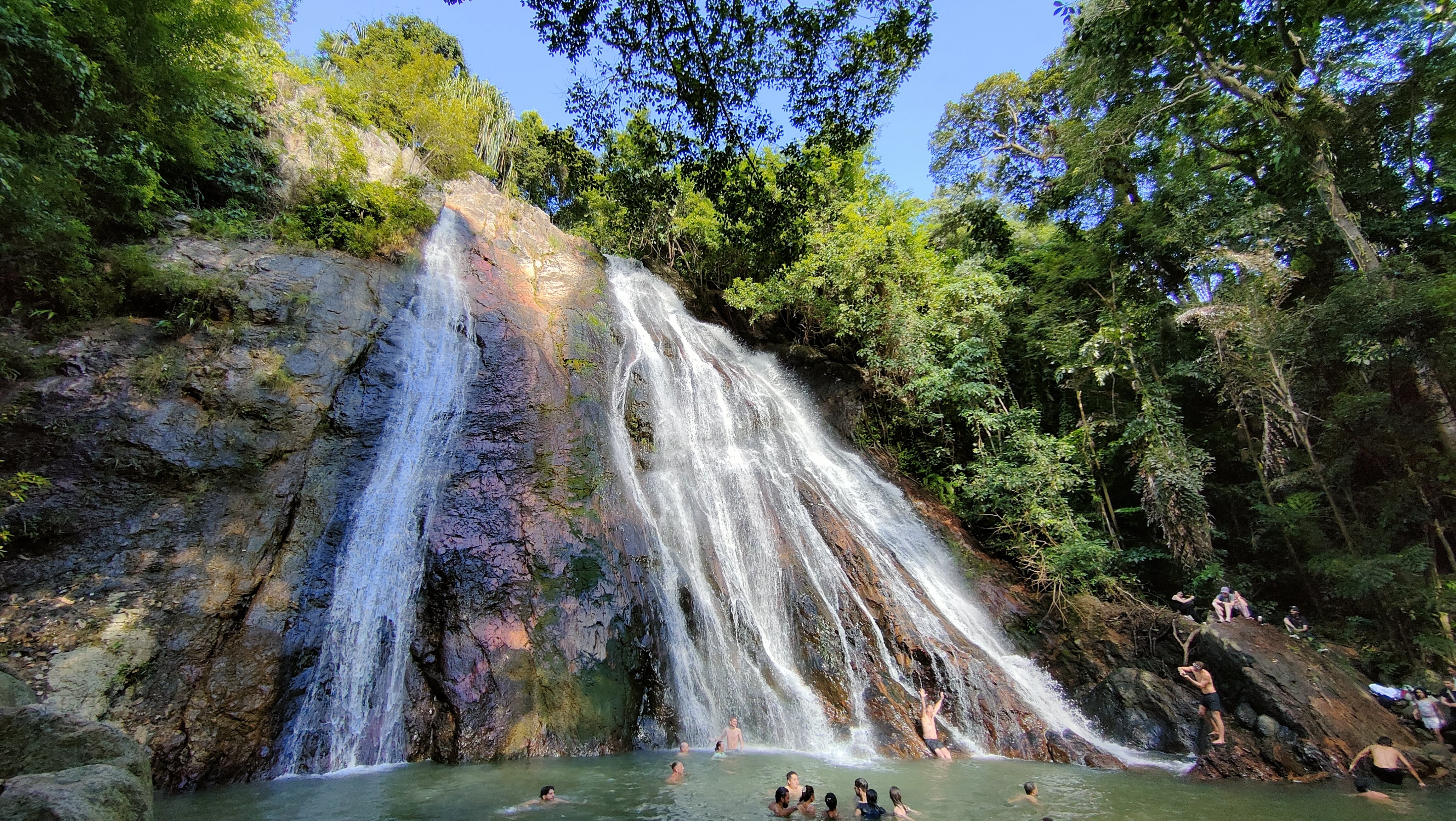 Na Muang Waterfall 1