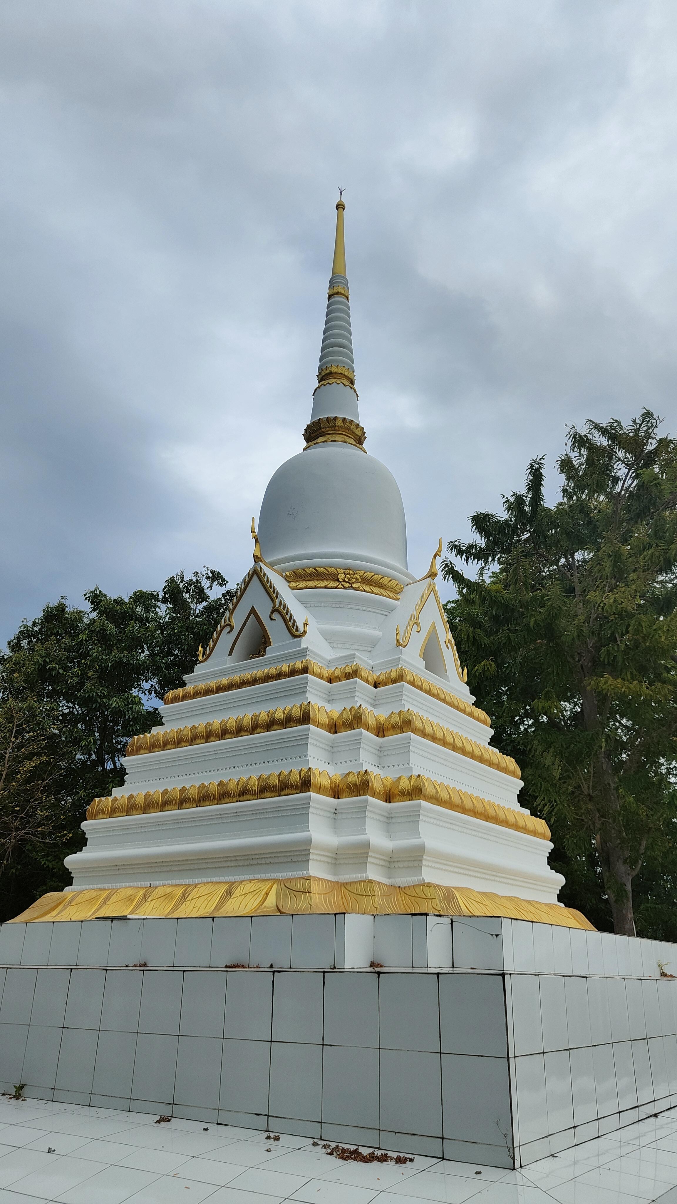 Wat Khao Chedi