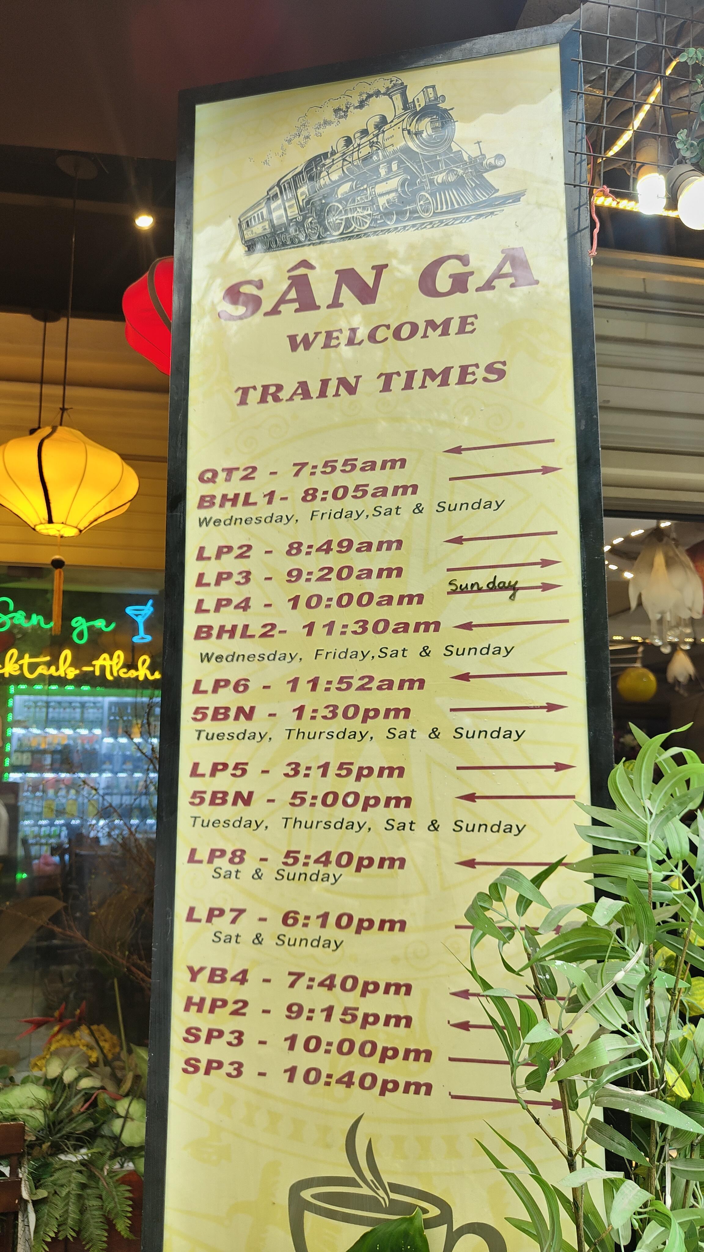 Horaires des trains à Train Street