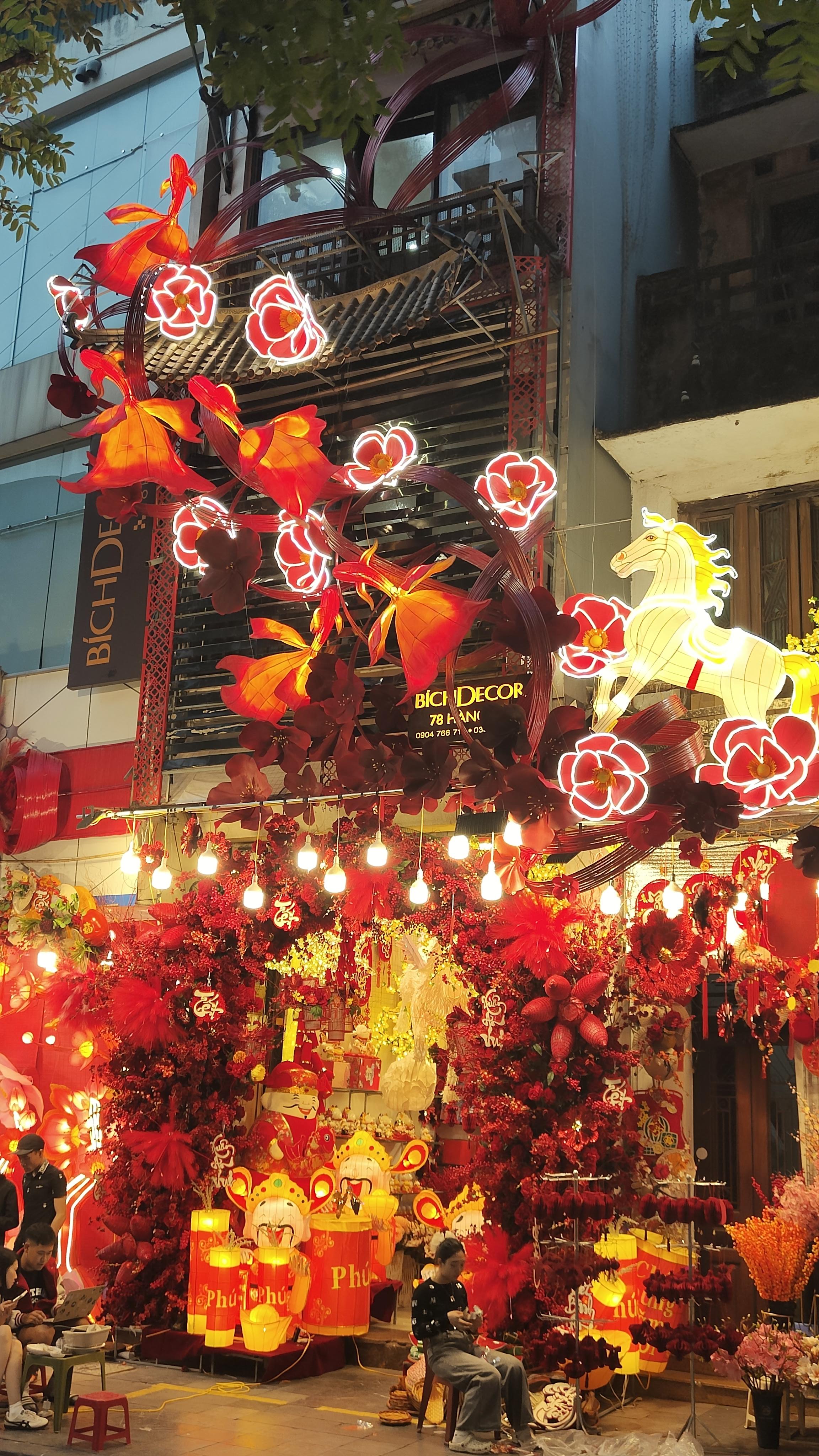 Rue Hang Ma
