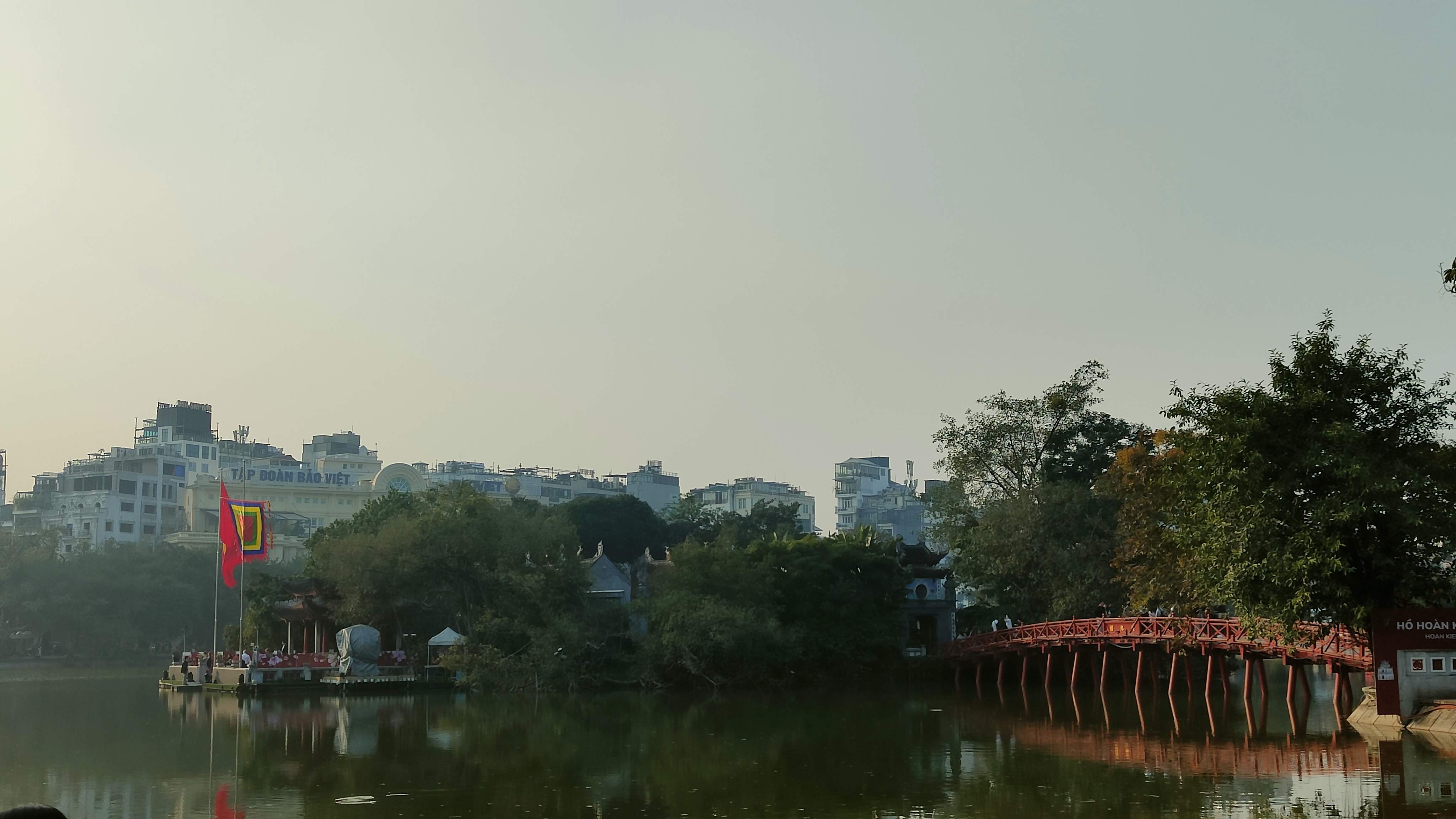 Temple Ngoc Son