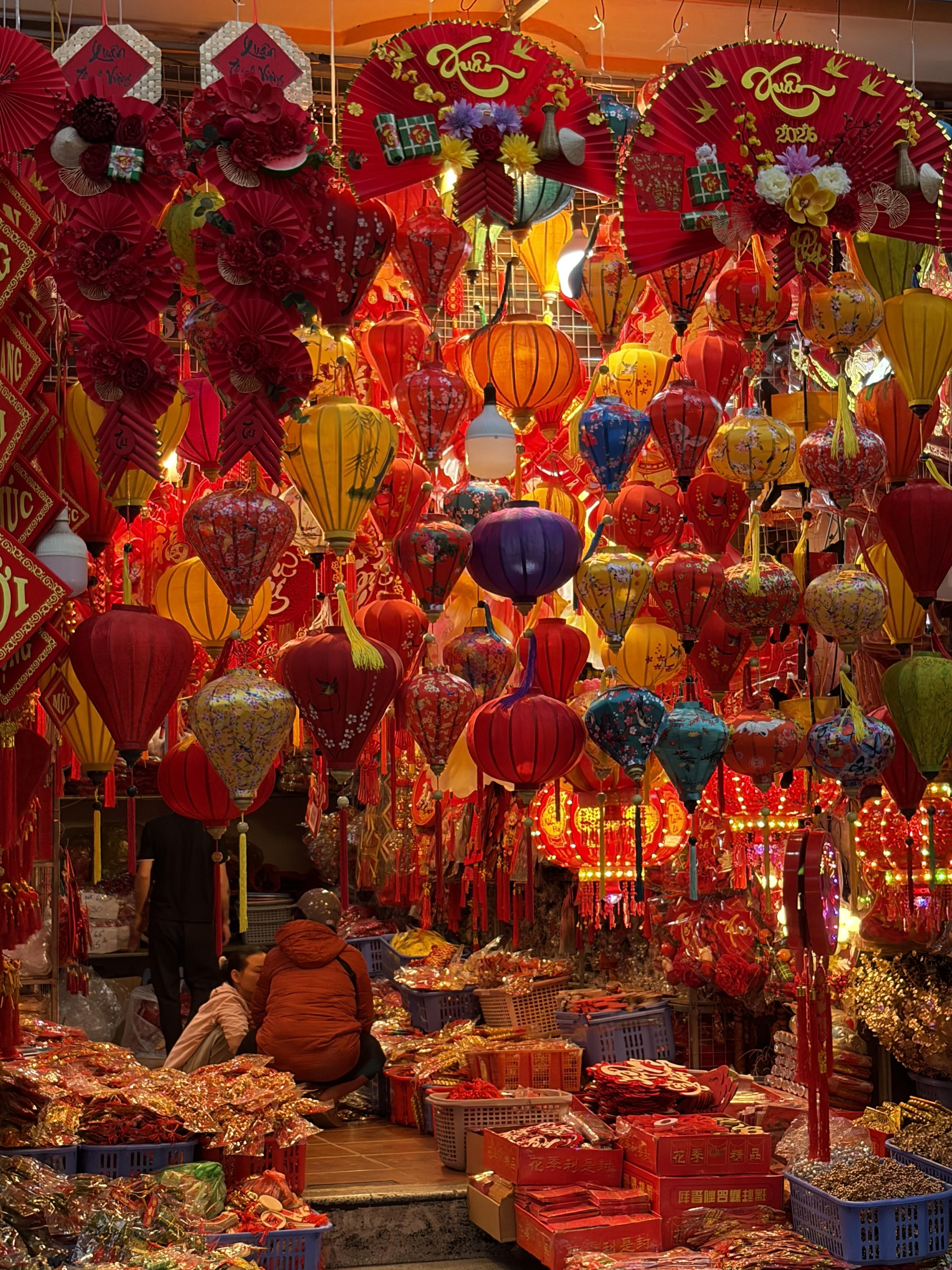 Rue Hang Ma